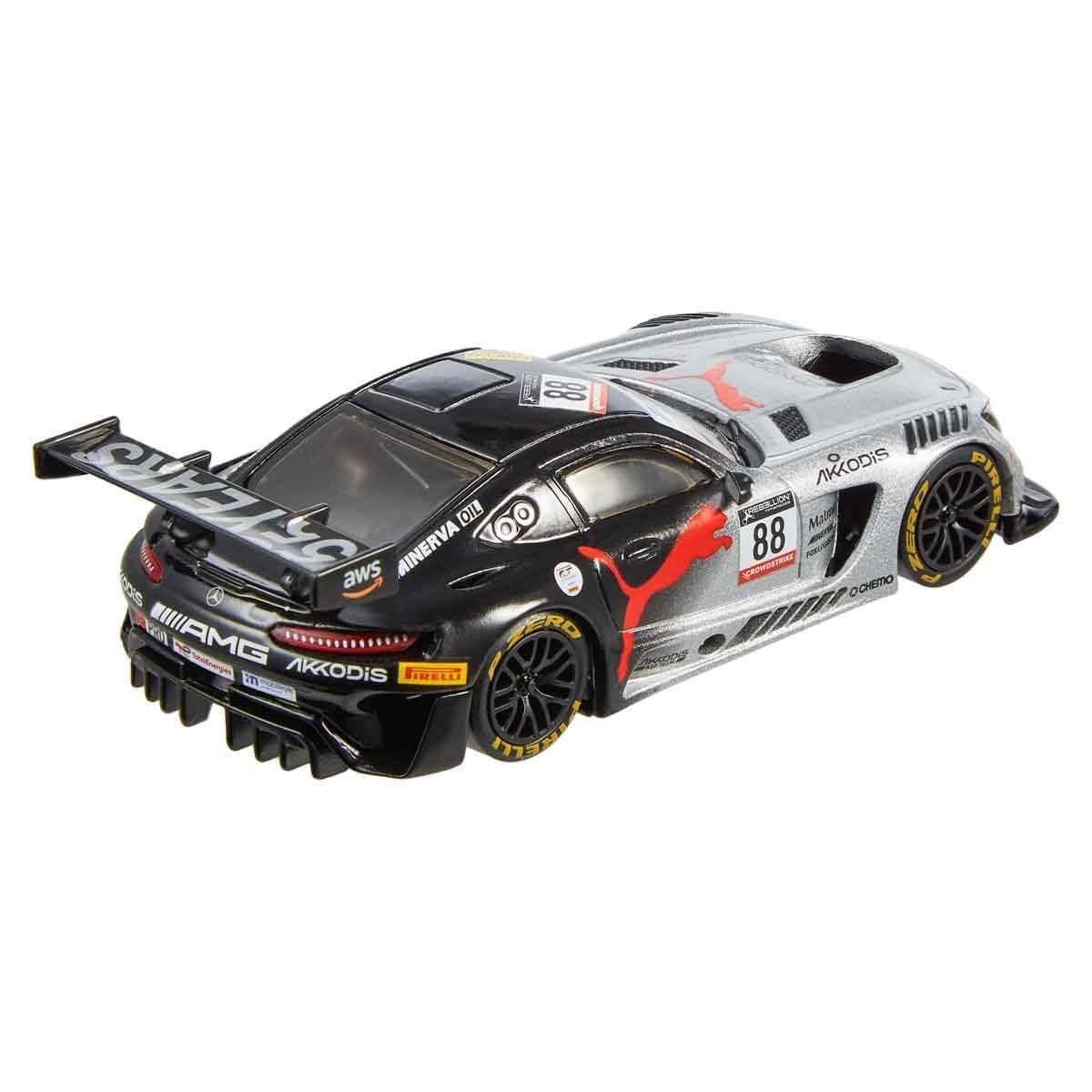 Hot Wheels Real Riders Mercedes-AMG GT3 1:43 interior detail for realistic dioramas.