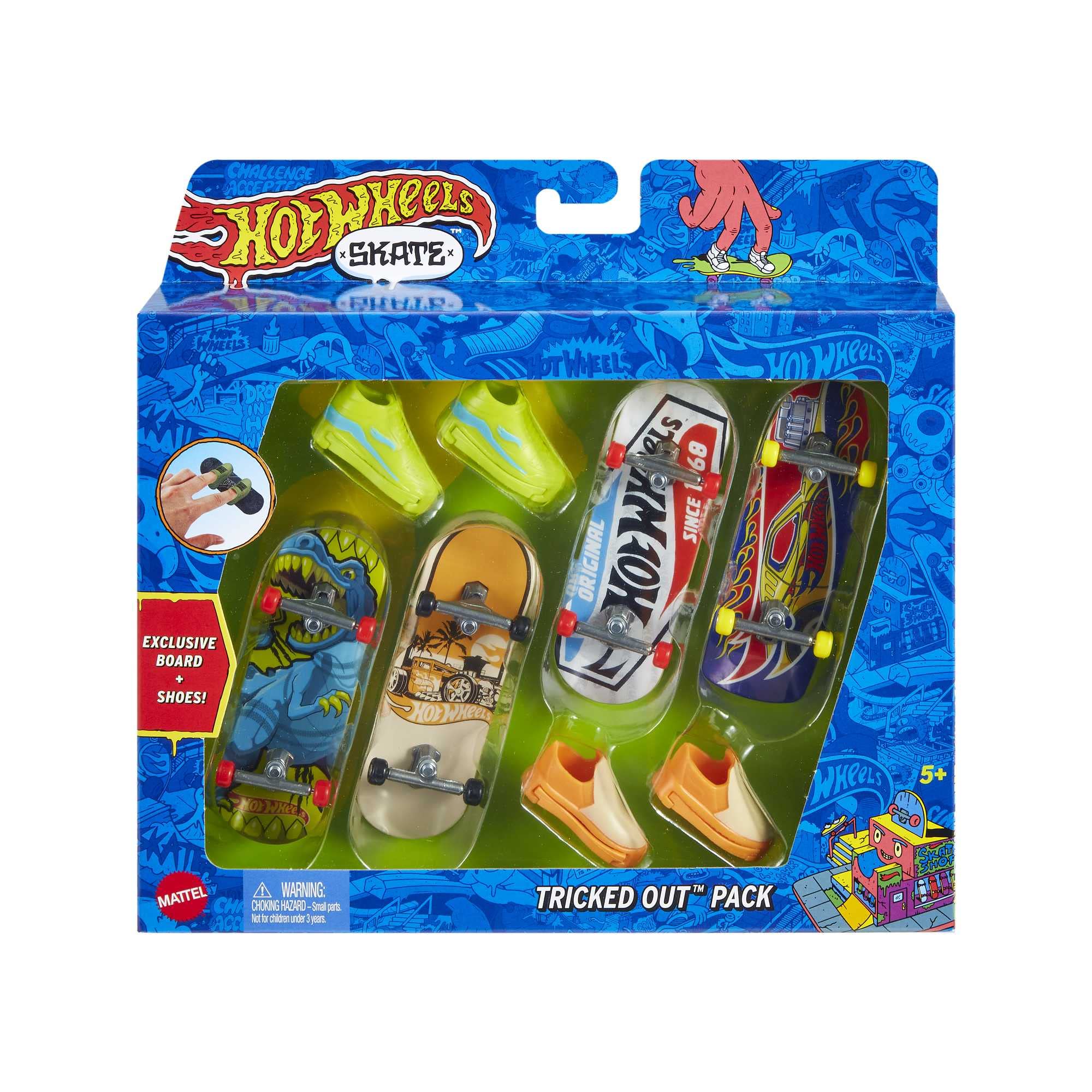 Hot Wheels Skate four fingerboards with fully assembled decks for tricks.
