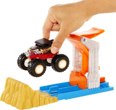 Hot Wheels stunt-platform lets kids reset and try again.