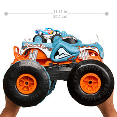 Hot Wheels USB charging cable recharges for extended play