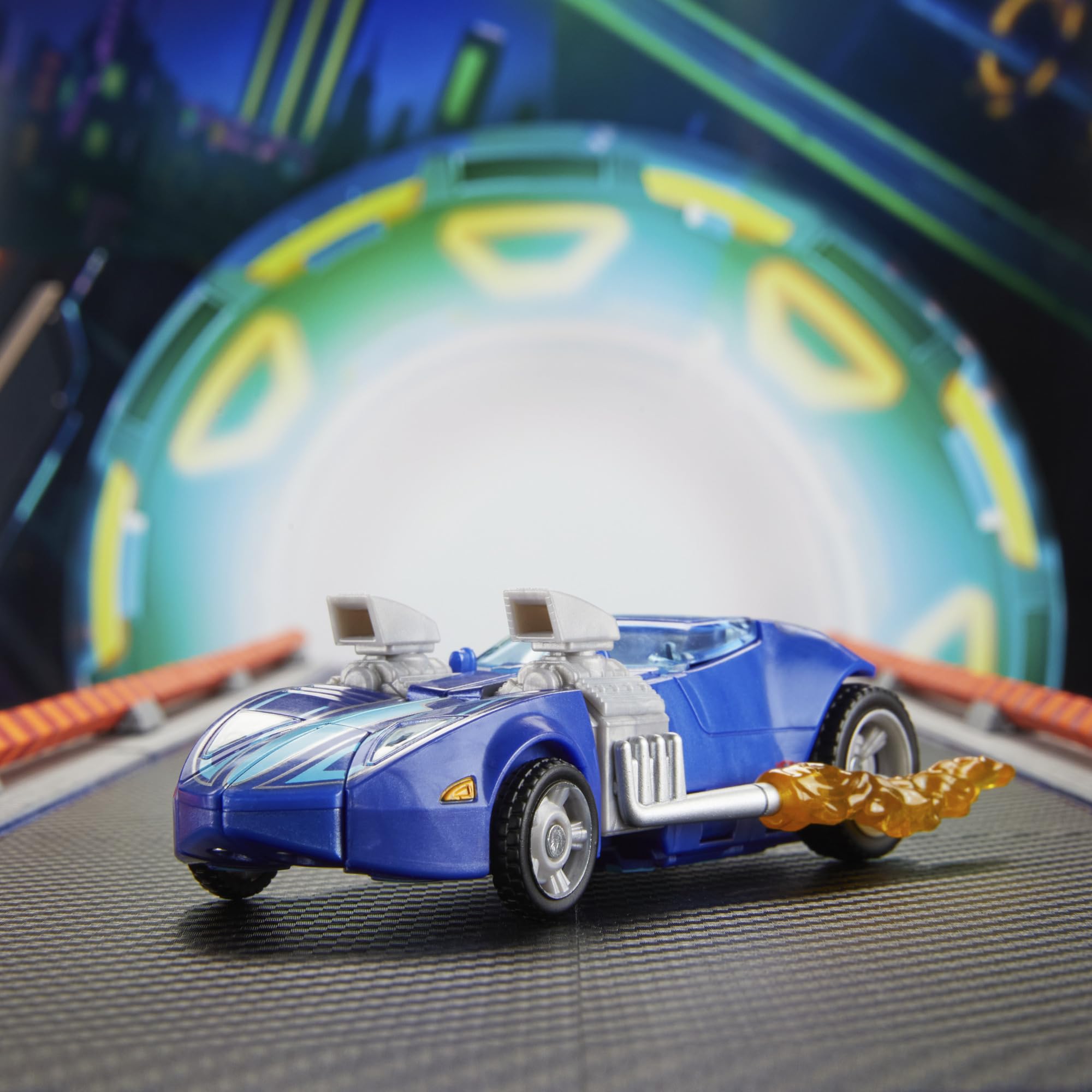 Hot Wheels x Transformers collaborative collection hero image for display and gifting.
