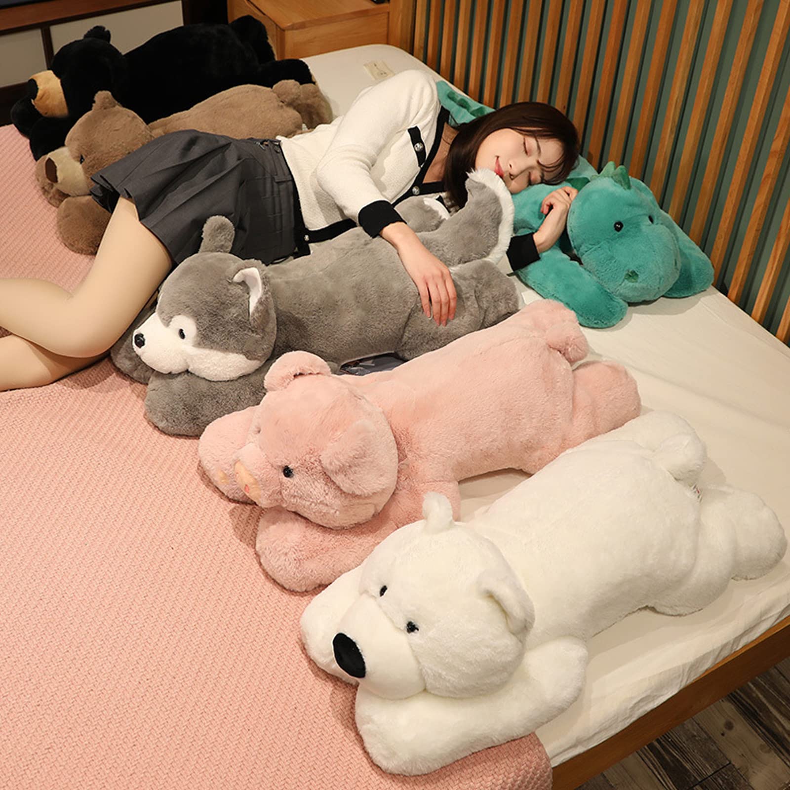 Hronsa weighted bear pillow mode supports back during lounge time.