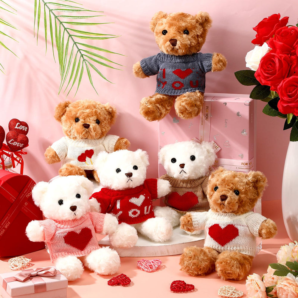 Hungdao plush bear close-up shows soft velvet-like fabric and careful stitching.