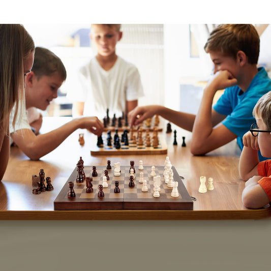 Hurdaos handmade wooden chess pieces with Staunton styling and stable magnets
