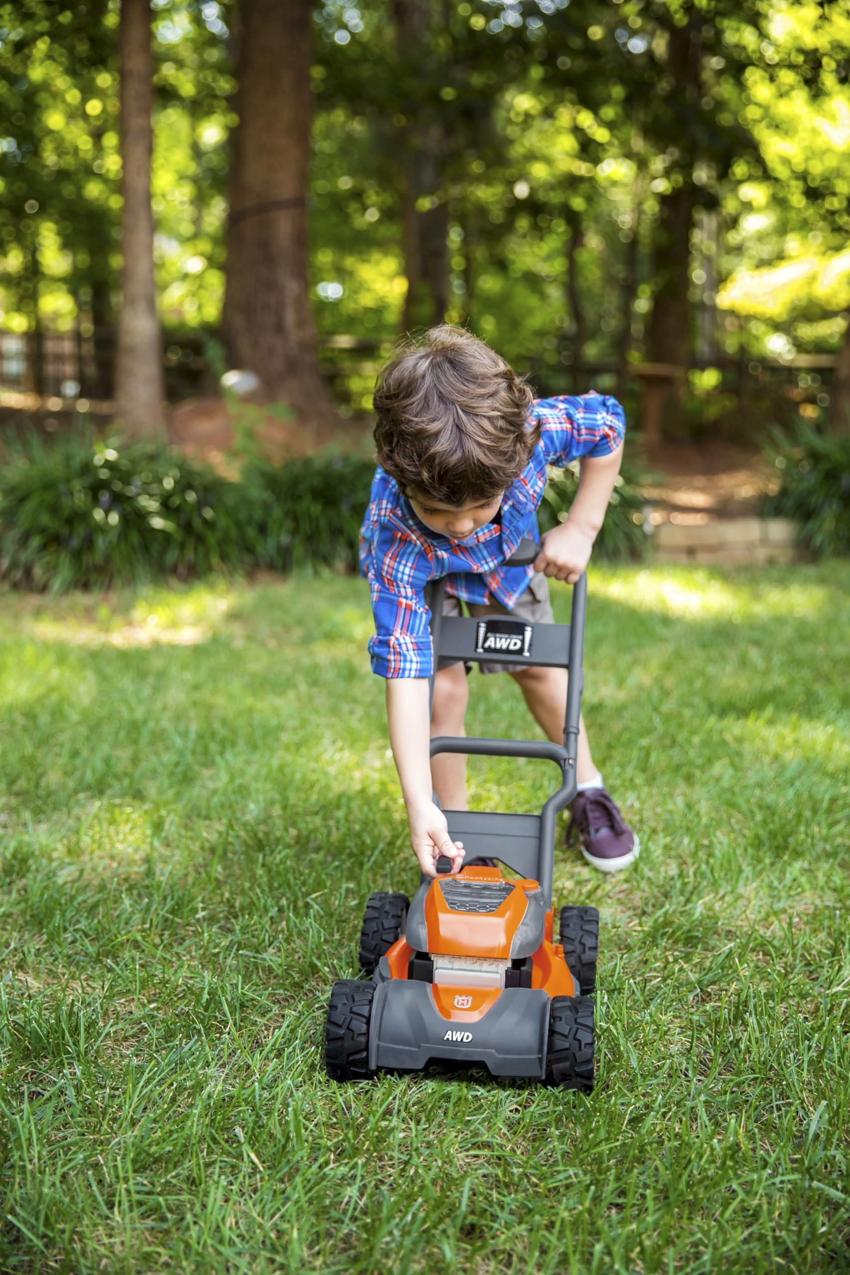 Husqvarna toy lawn mower with 90-day warranty provides peace of mind.