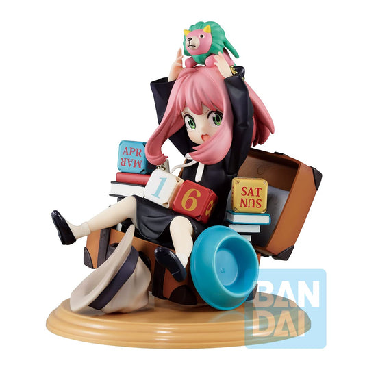 Ichibansho Spy x Family Anya Forger figure in a recognizable pose for shelf display.