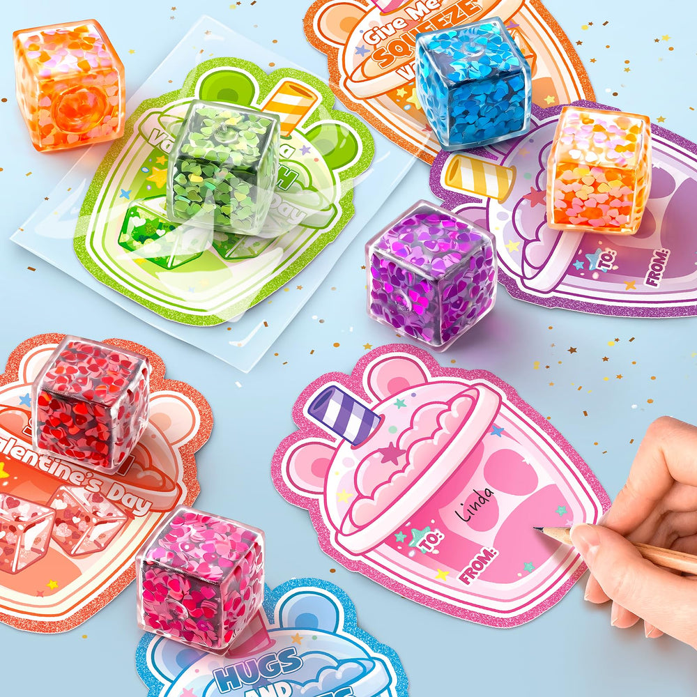 IJIGU green glitter ball helps little hands squeeze and relax.