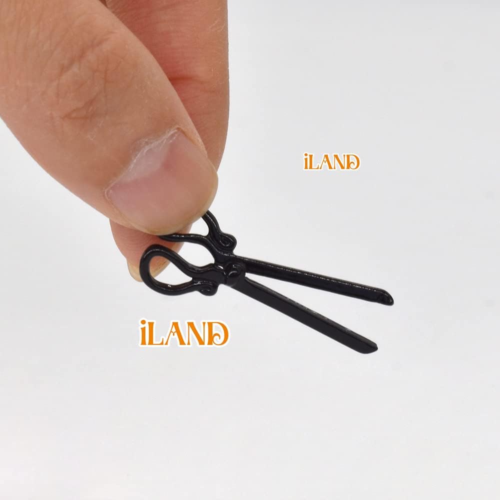 iLAND accessory pack adds realistic dollhouse details.