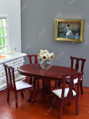 iland dollhouse golden frames reflect light for premium display