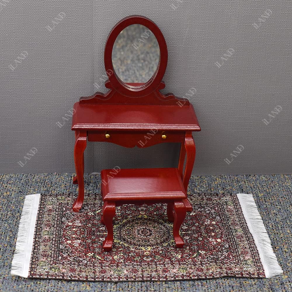iLAND close-up rug texture shows rich color depth.