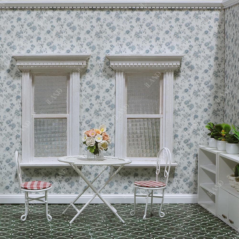 iLAND Cotton-backed wallpaper with blue roses provides smooth application and wrinkle resistance.
