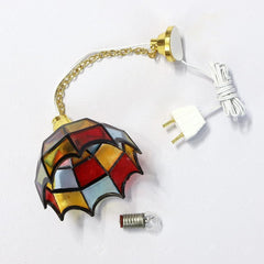 iland secure packaging protects delicate miniatures during shipping