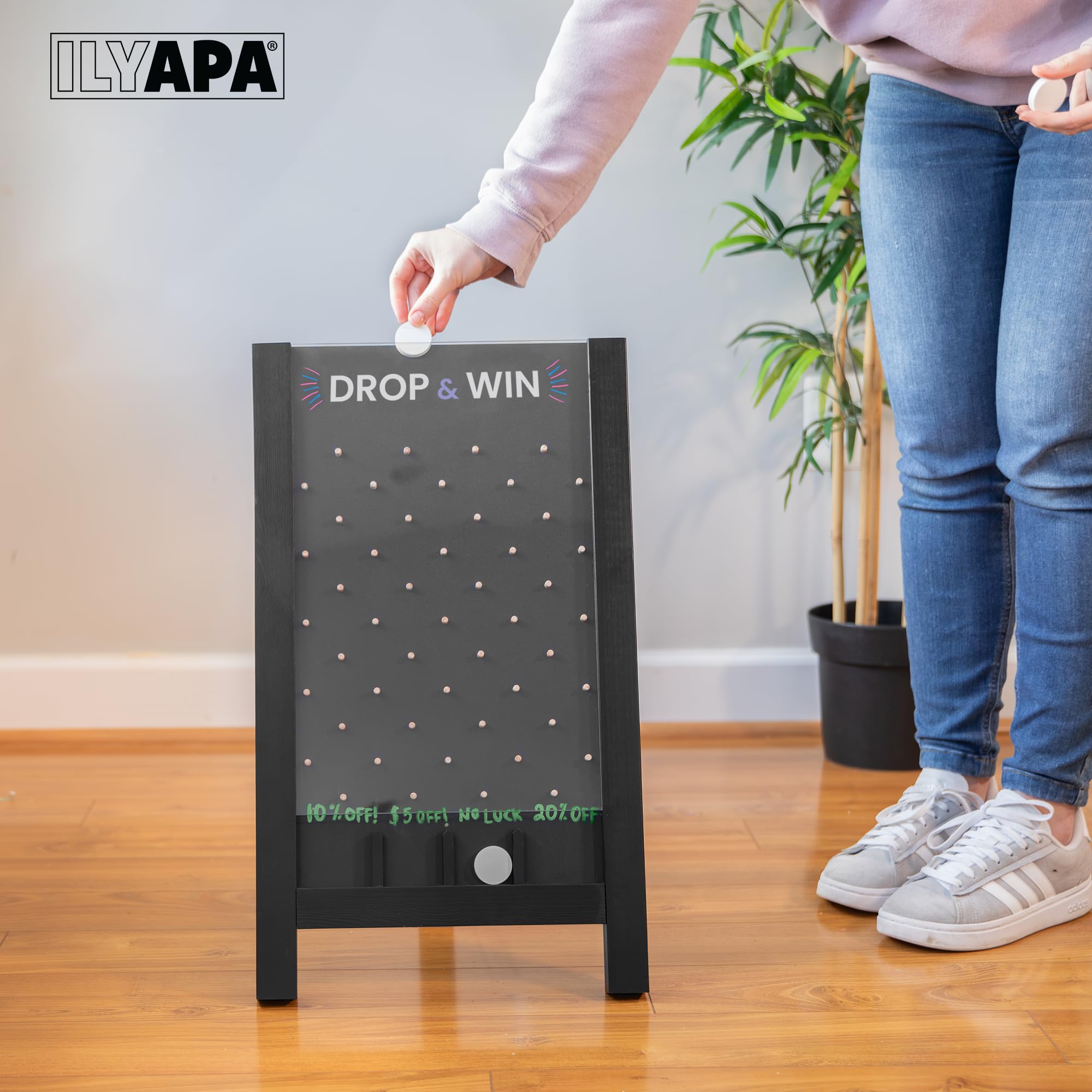 Ilyapa board supports lead collection by encouraging signups.