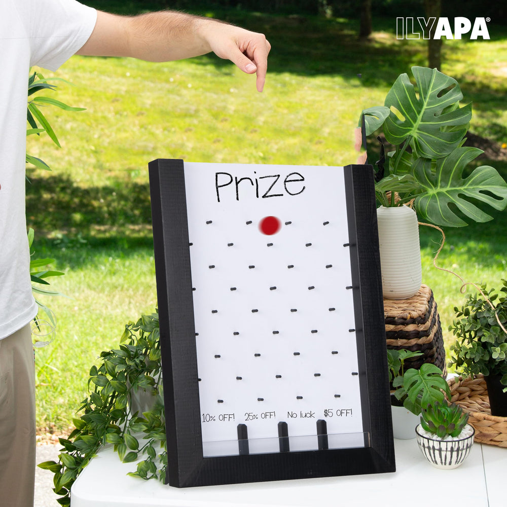 Ilyapa Plinko board close-up showing wood grain and quality