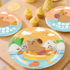 Yingoto capybara honeycomb centerpieces provide eye-catching table accents.