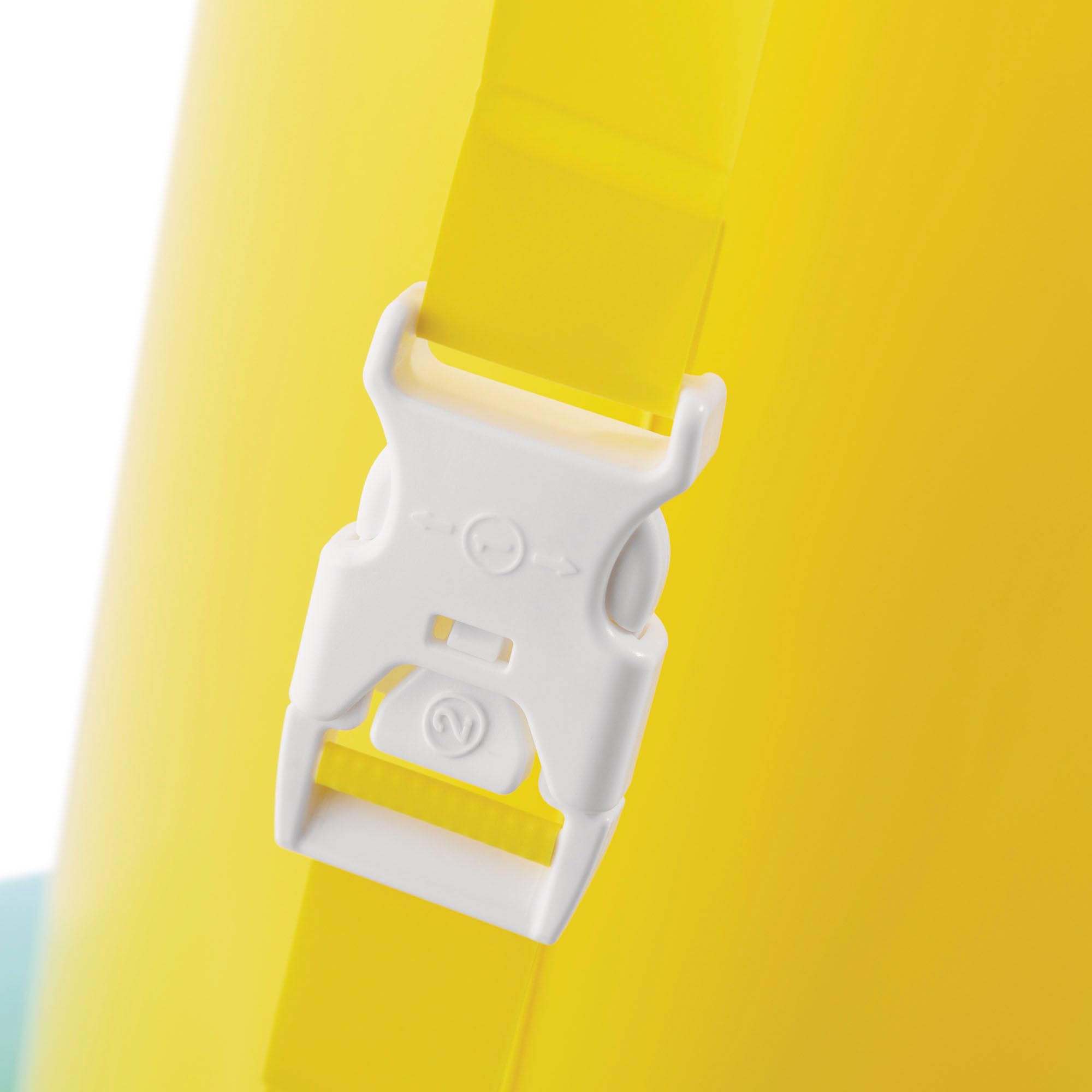 Intex 56508EP grommets and anchors help keep the net in place