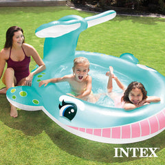 Intex 57440EP built-in sprayer cools kids during water fun.
