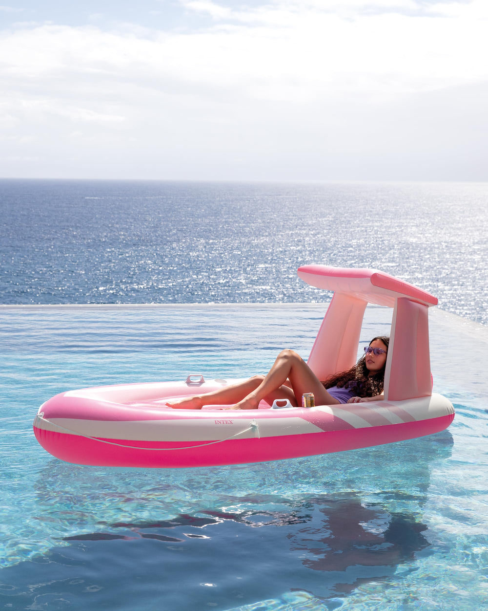 Intex Pink Paradise air chambers add stability and safety.