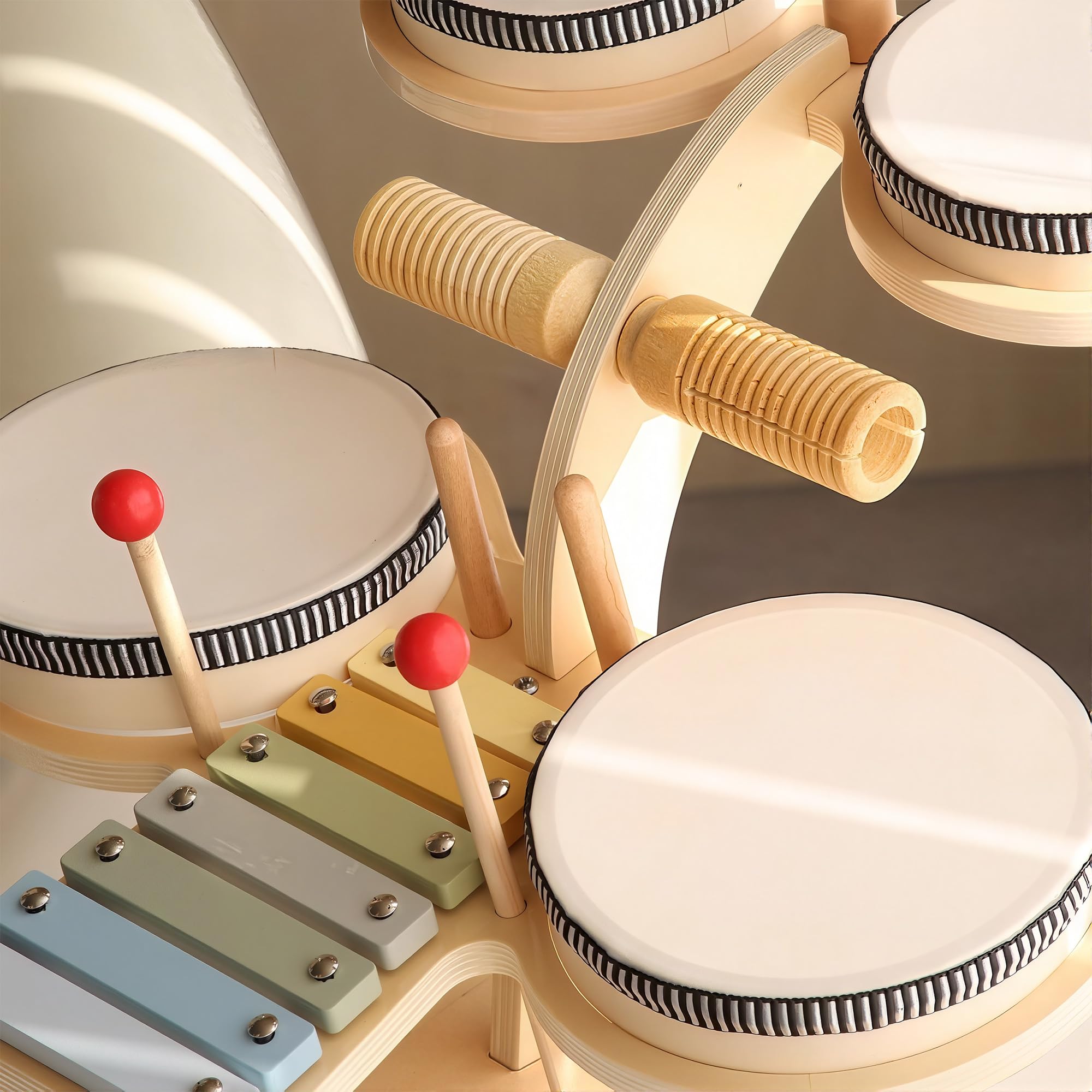 iPlay iLearn toddler toy close-up shows rounded edges and burr-free surfaces.
