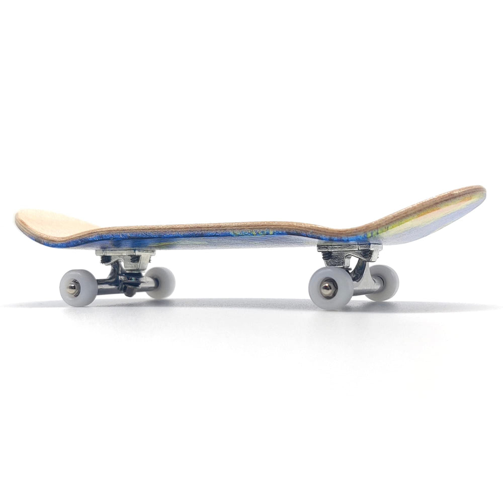 ishrunkthis premium 5-ply hardwood fingerboard highlighting craftsmanship and texture