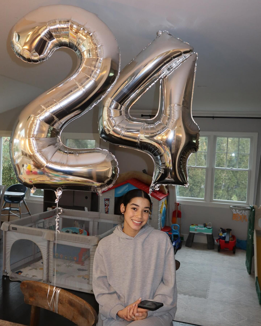 IWERP 8th birthday balloon in silver adds upscale ambiance.