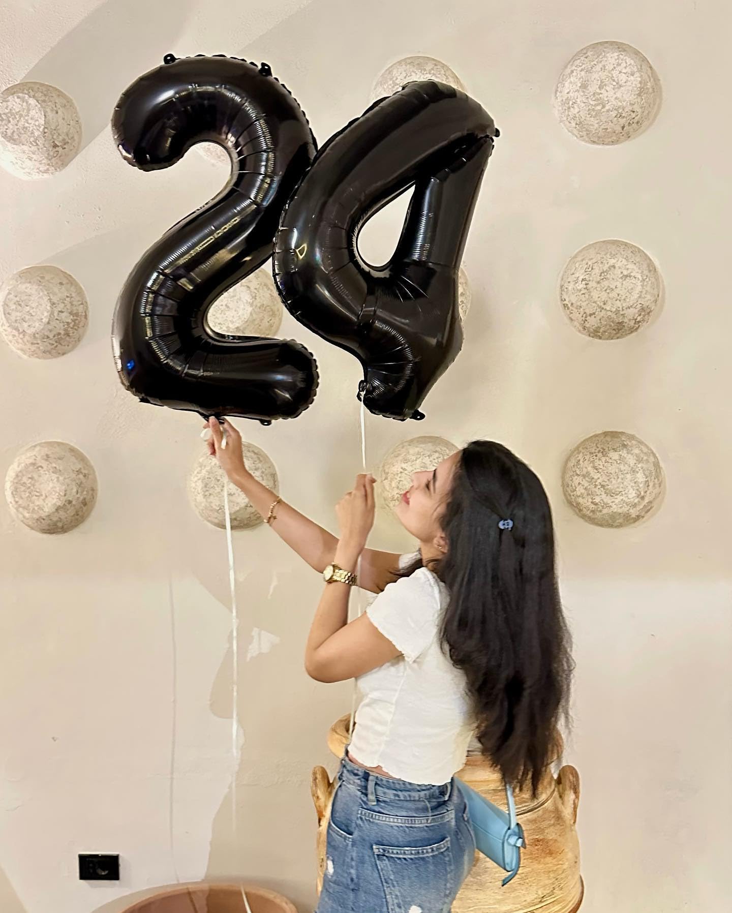 IWERP four-number balloon for milestone celebrations and photo ops.