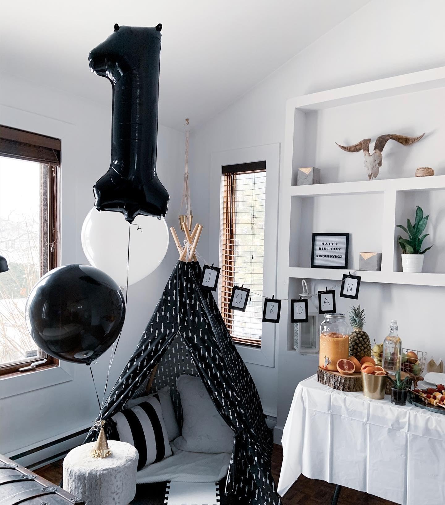 IWERP Black Number 1 Balloon 40inch glossy finish elevates elegance