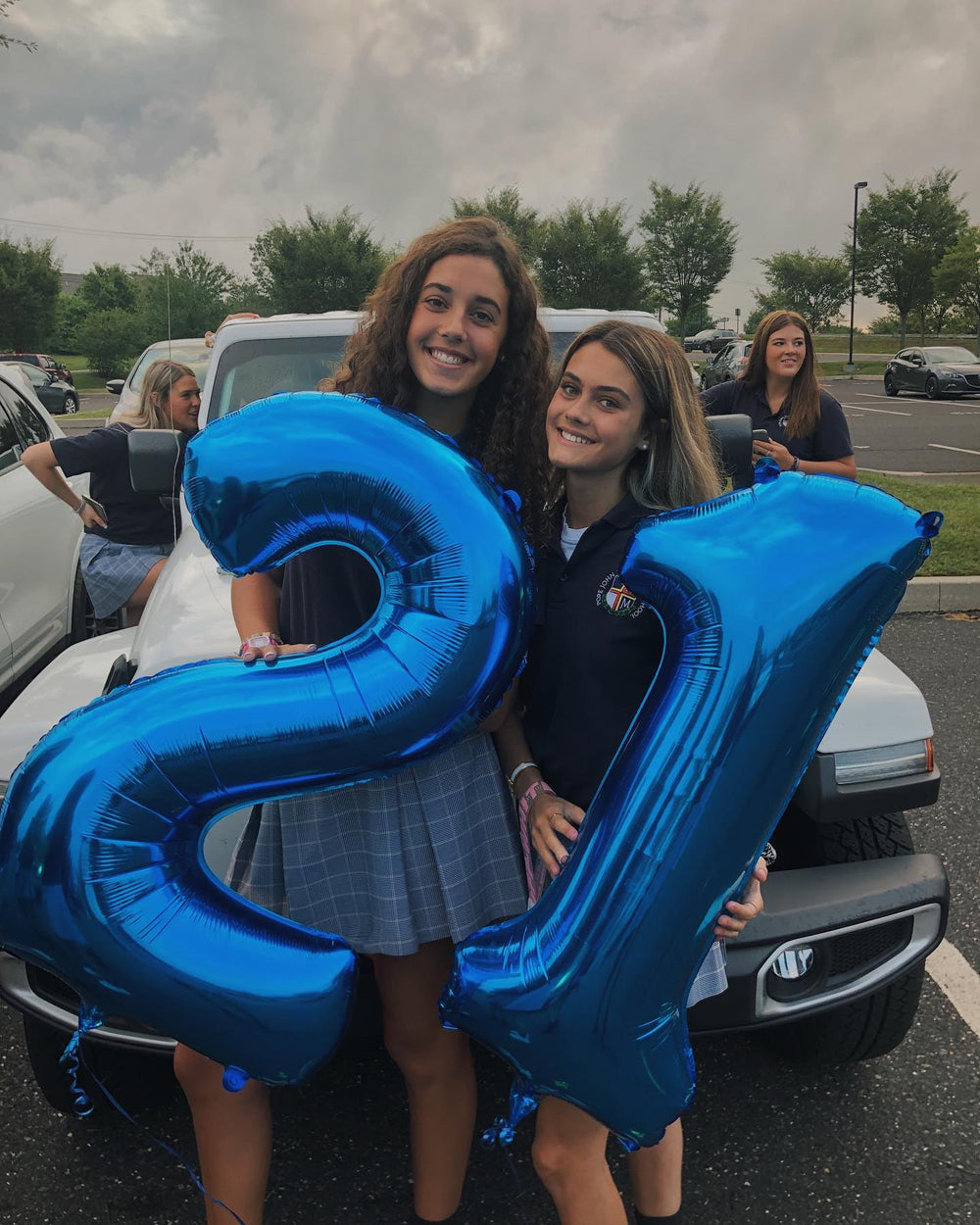 IWERP blue number 23 balloon gloss finish, vivid color enhances celebrations.