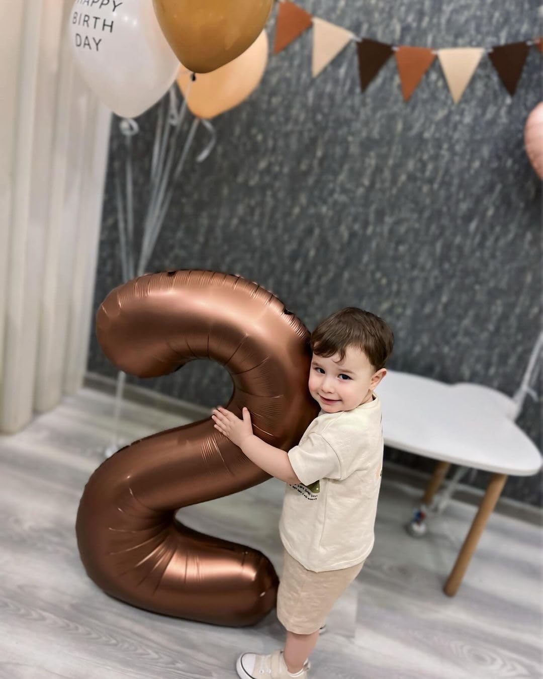 IWERP Coffee Brown 2 Balloon self-sealing valve simplifies inflation