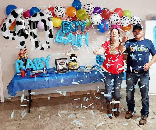IWERP cow print number balloon 0 adds a playful milestone accent.