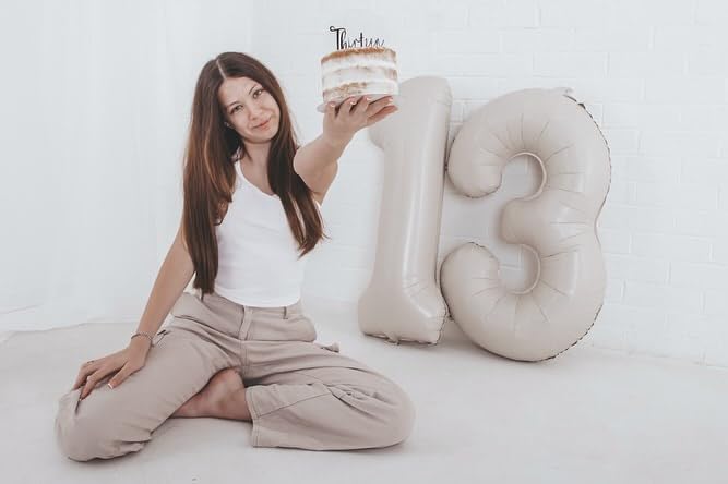 IWERP cream 40-inch number balloons add a striking focal point to celebrations.