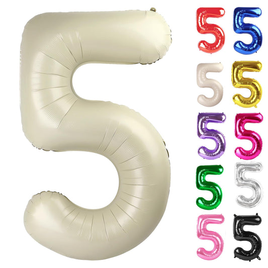 IWERP Cream 5 Balloon 40-Inch creates a bold photo backdrop.
