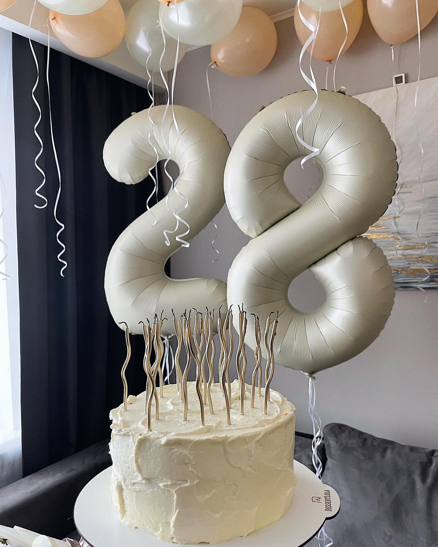 IWERP Cream 9 Balloon 40-Inch stage backdrop enhances party ambiance.