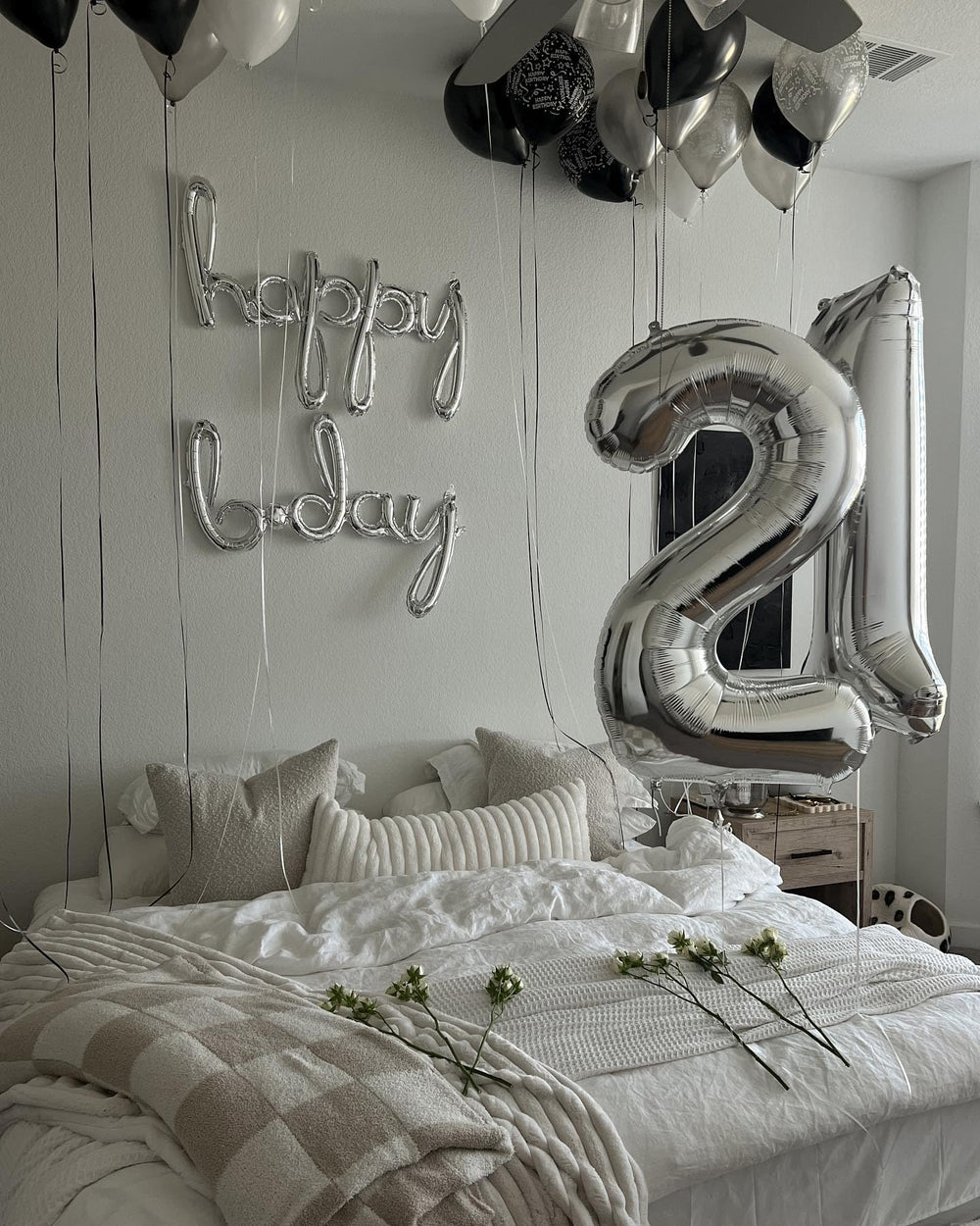 IWERP entrance decor with silver 50th balloon adds a stylish first impression.