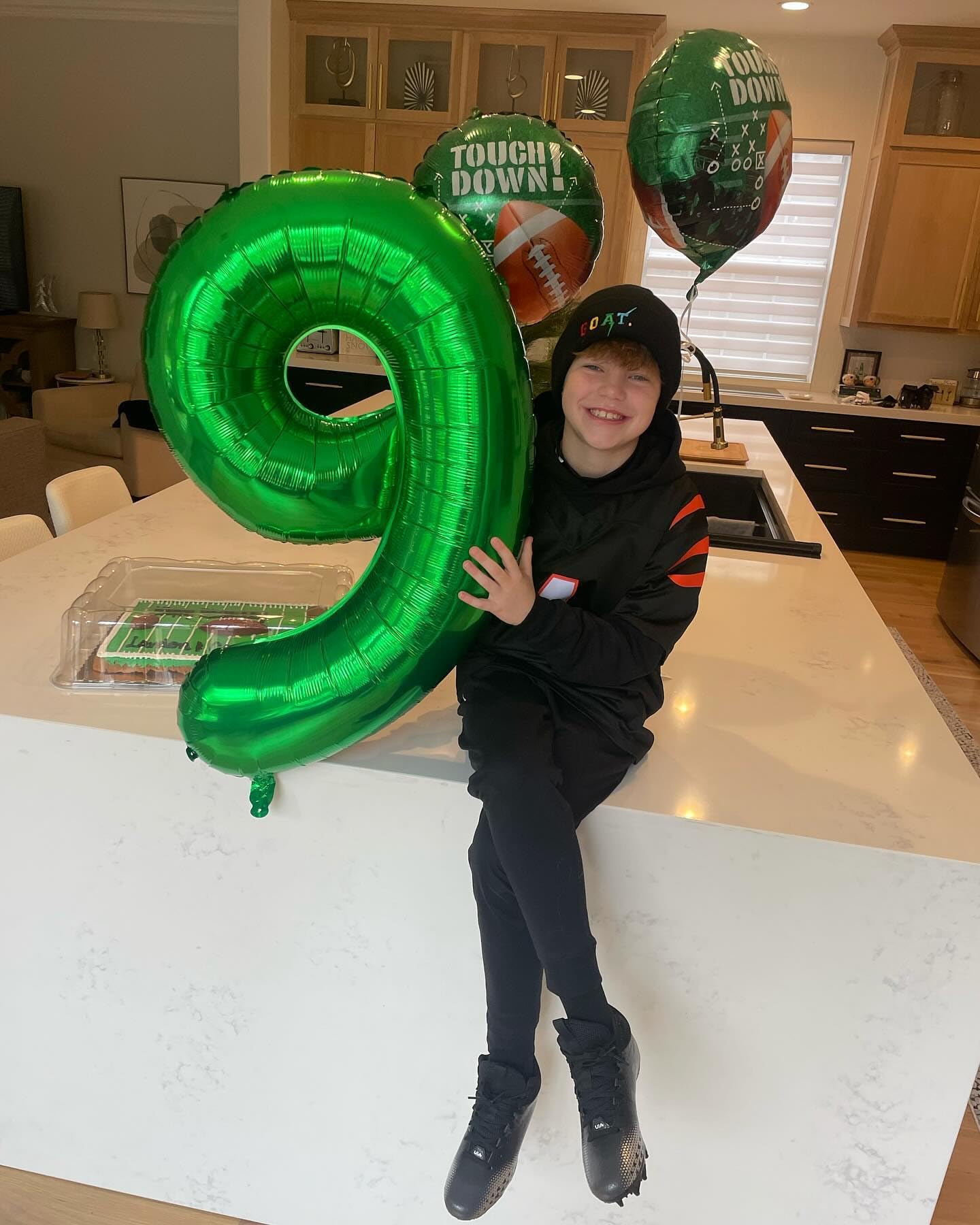 IWERP Green birthday decor highlights the theme with vibrant color and shine.