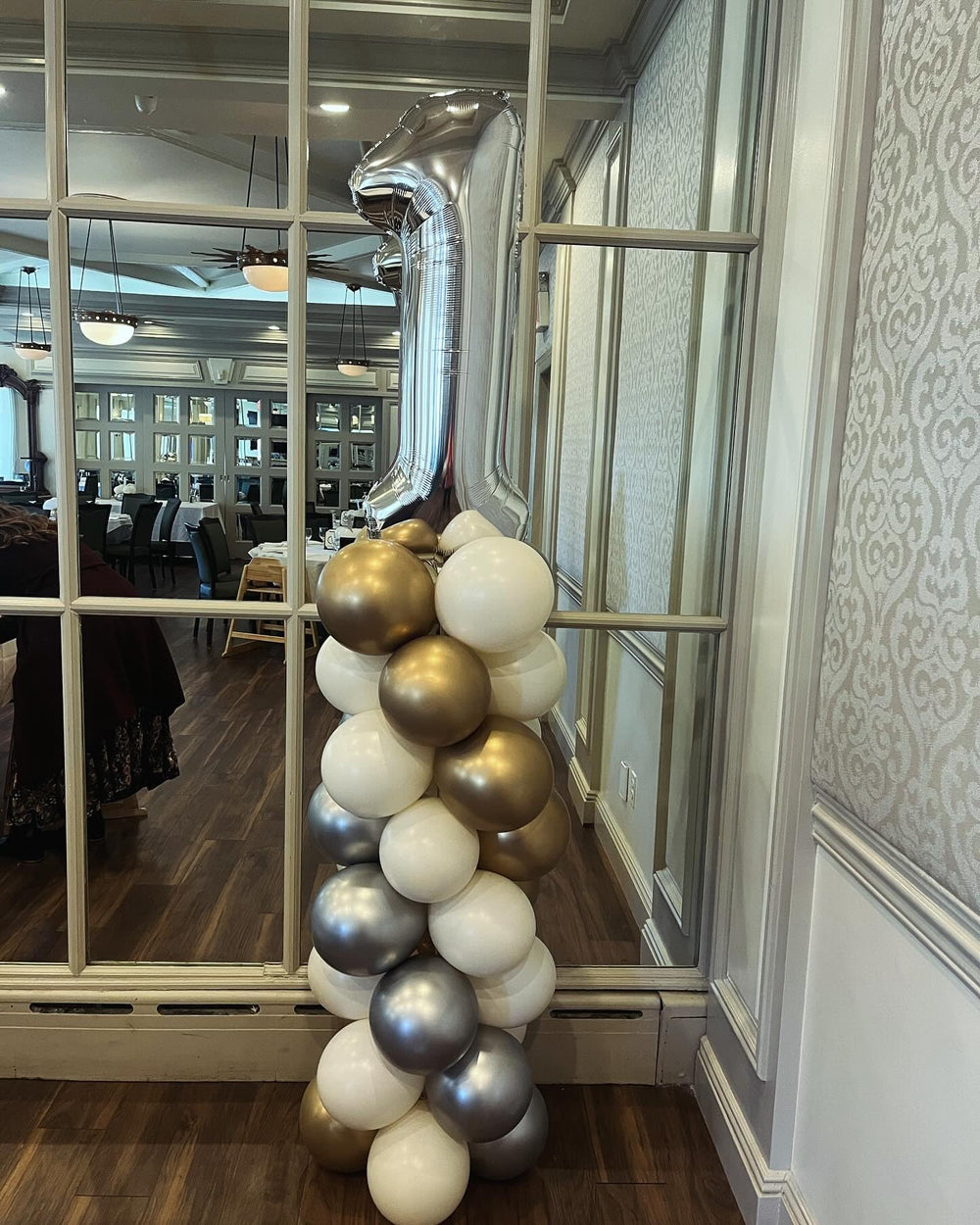 IWERP 1st birthday balloon can be helium-filled or air-filled for versatile displays.