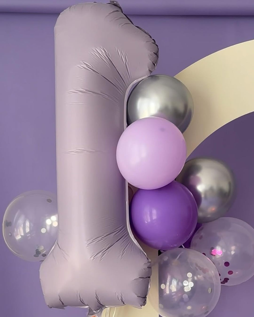 IWERP Lilac celebration table decor featuring the Number 0 balloon