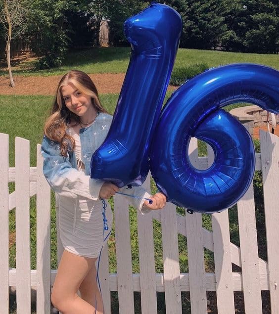 IWERP metallic blue 40-inch balloon stage decor elevates the party ambiance