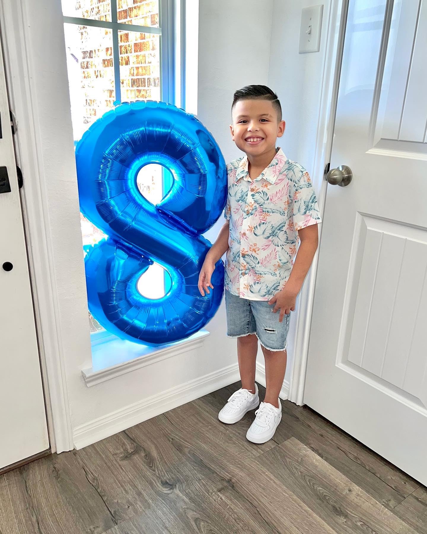 IWERP navy blue foil balloon, durable design for extended celebrations.
