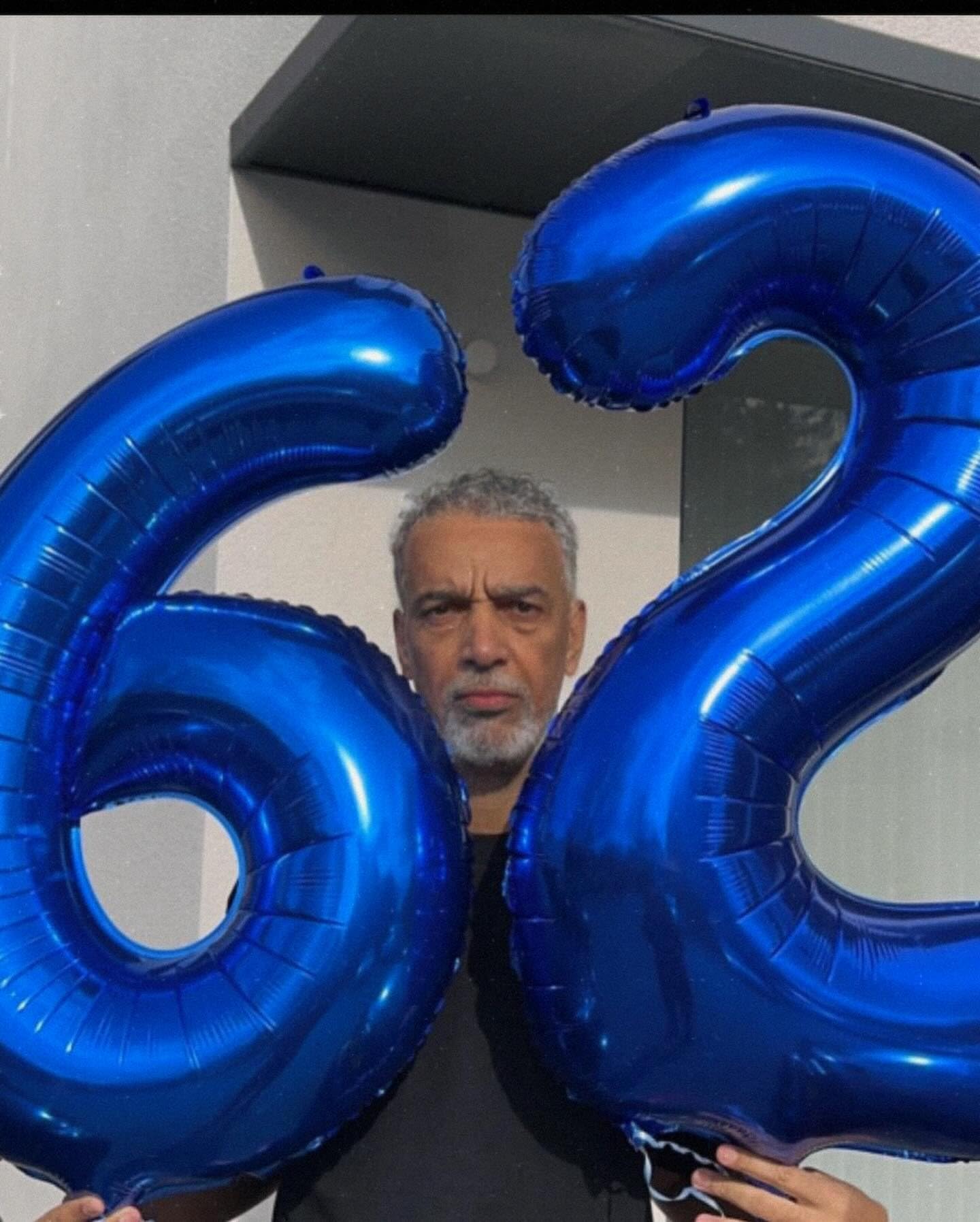 IWERP Night Blue 6 balloon suits both boys and girls for sixth birthday