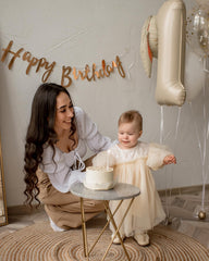 IWERP Number 1 cream balloon supports versatile party styling across ages.