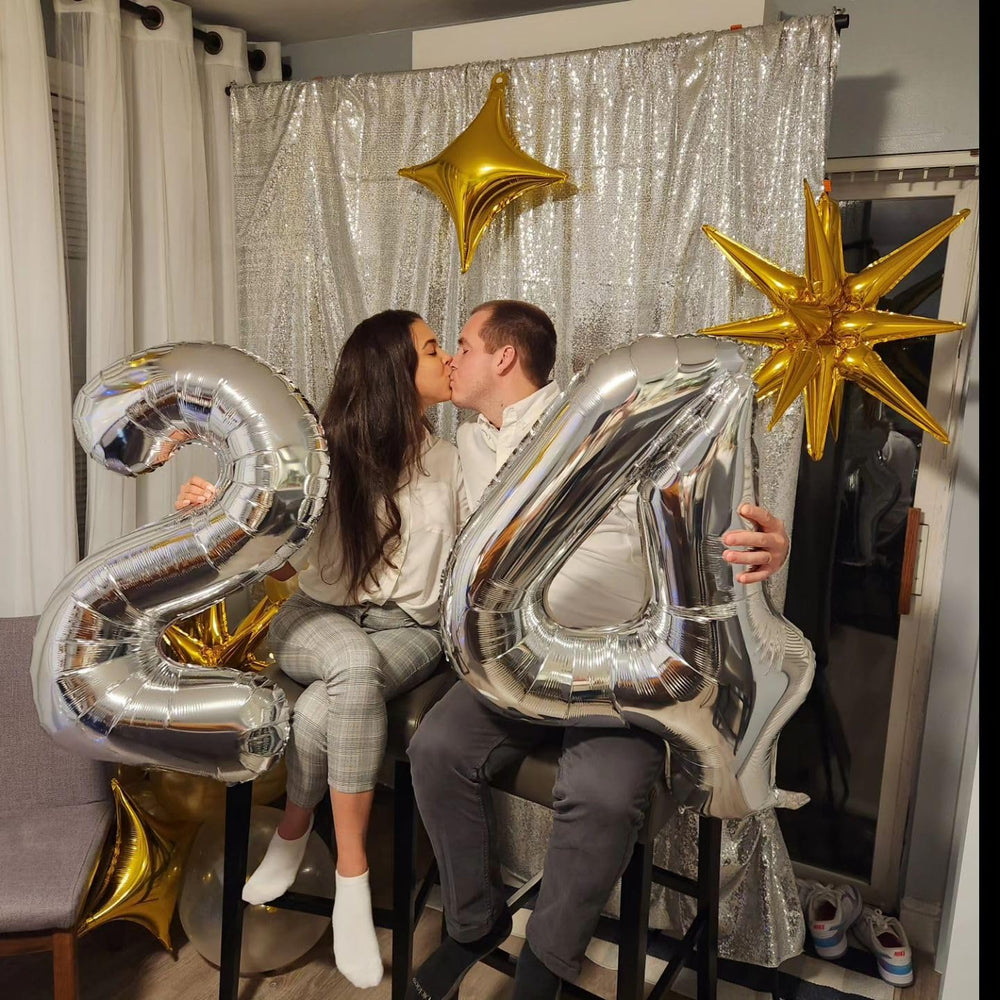 IWERP number-7 party prop for striking photos and centerpieces.
