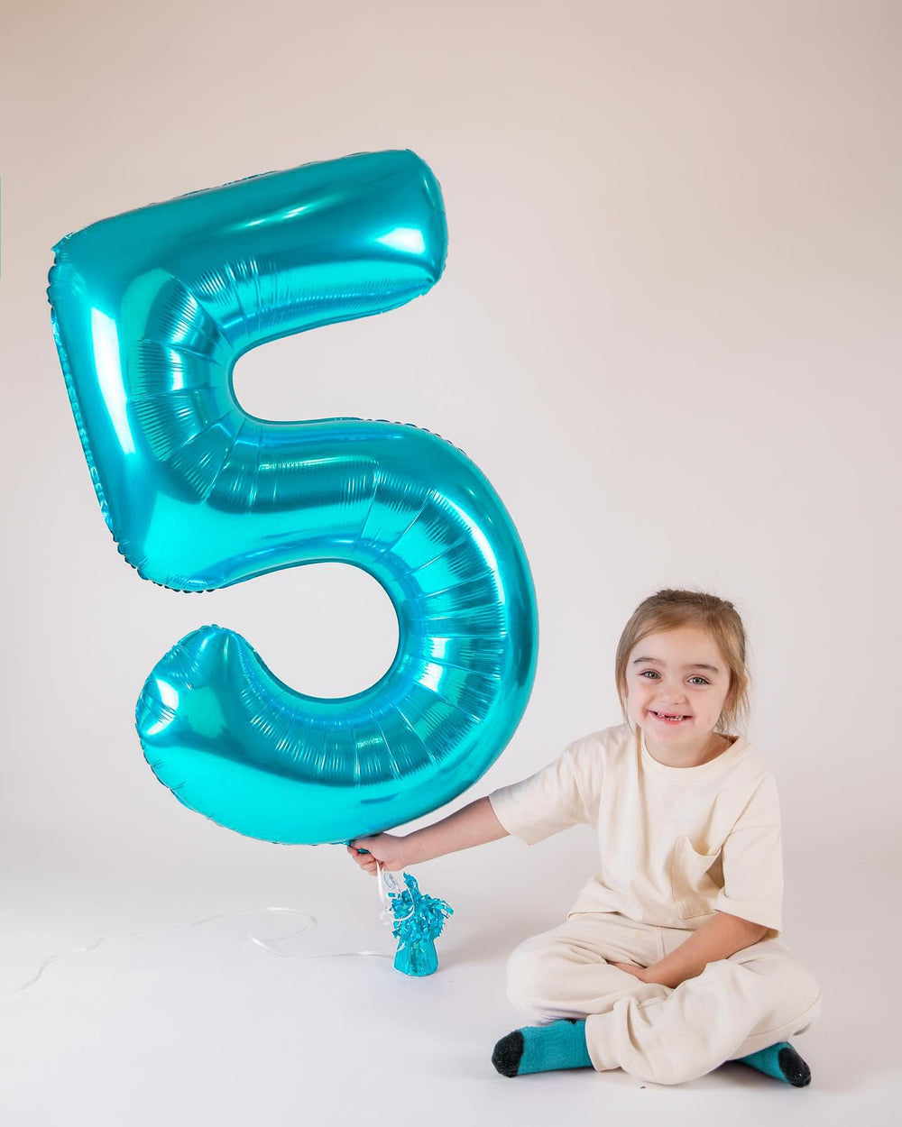 IWERP blue number balloon 6th, reusable decoration that saves setup time.