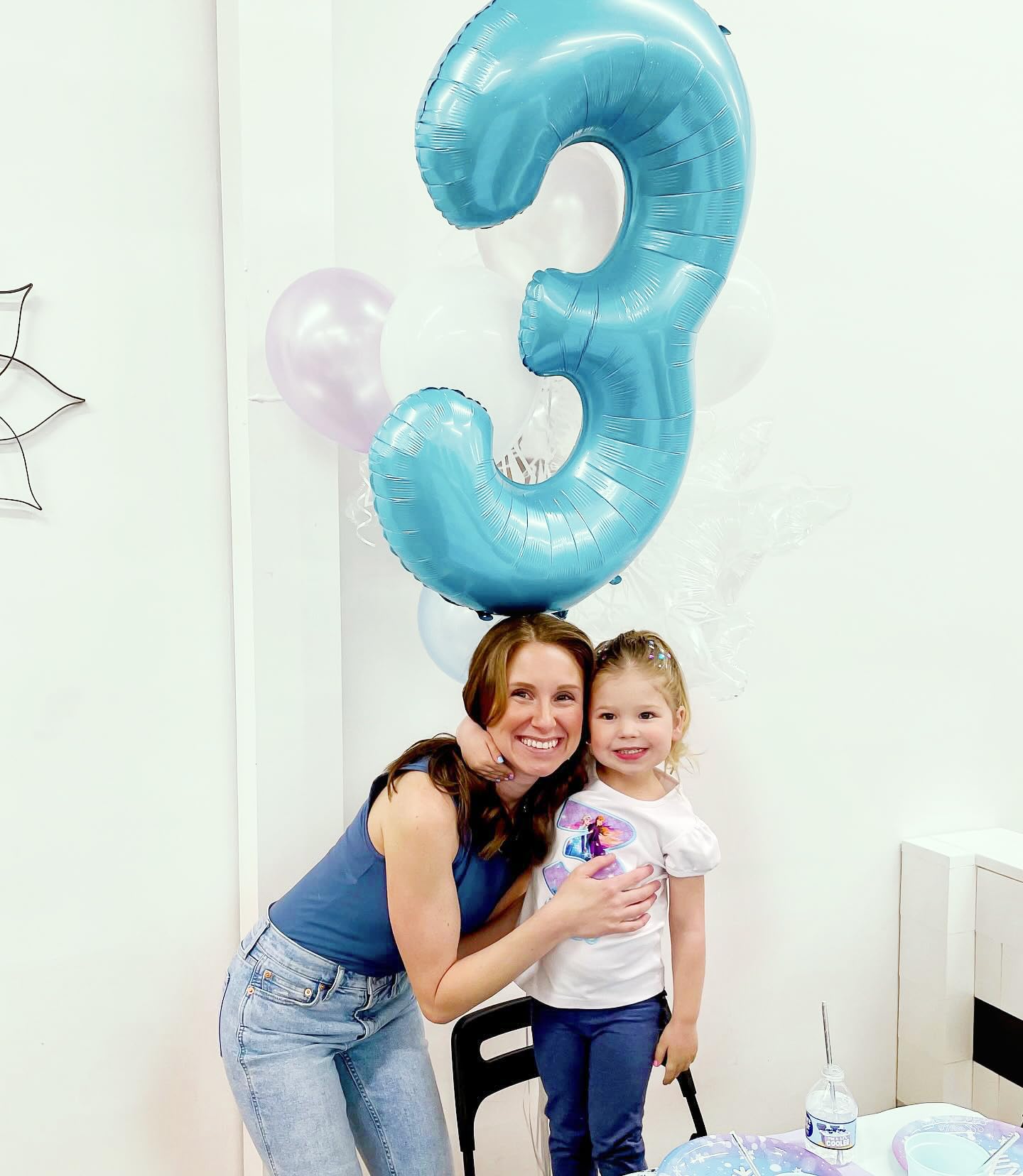 IWERP pearlescent blue 8-balloon reusable design saves time for future celebrations