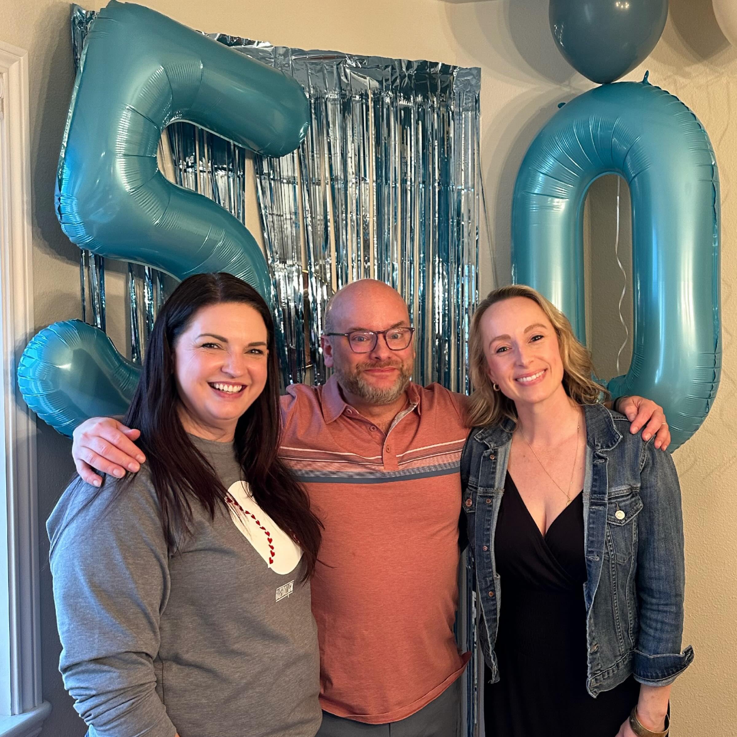 IWERP pearlescent blue number 0 balloon stage backdrop with elegant shine.