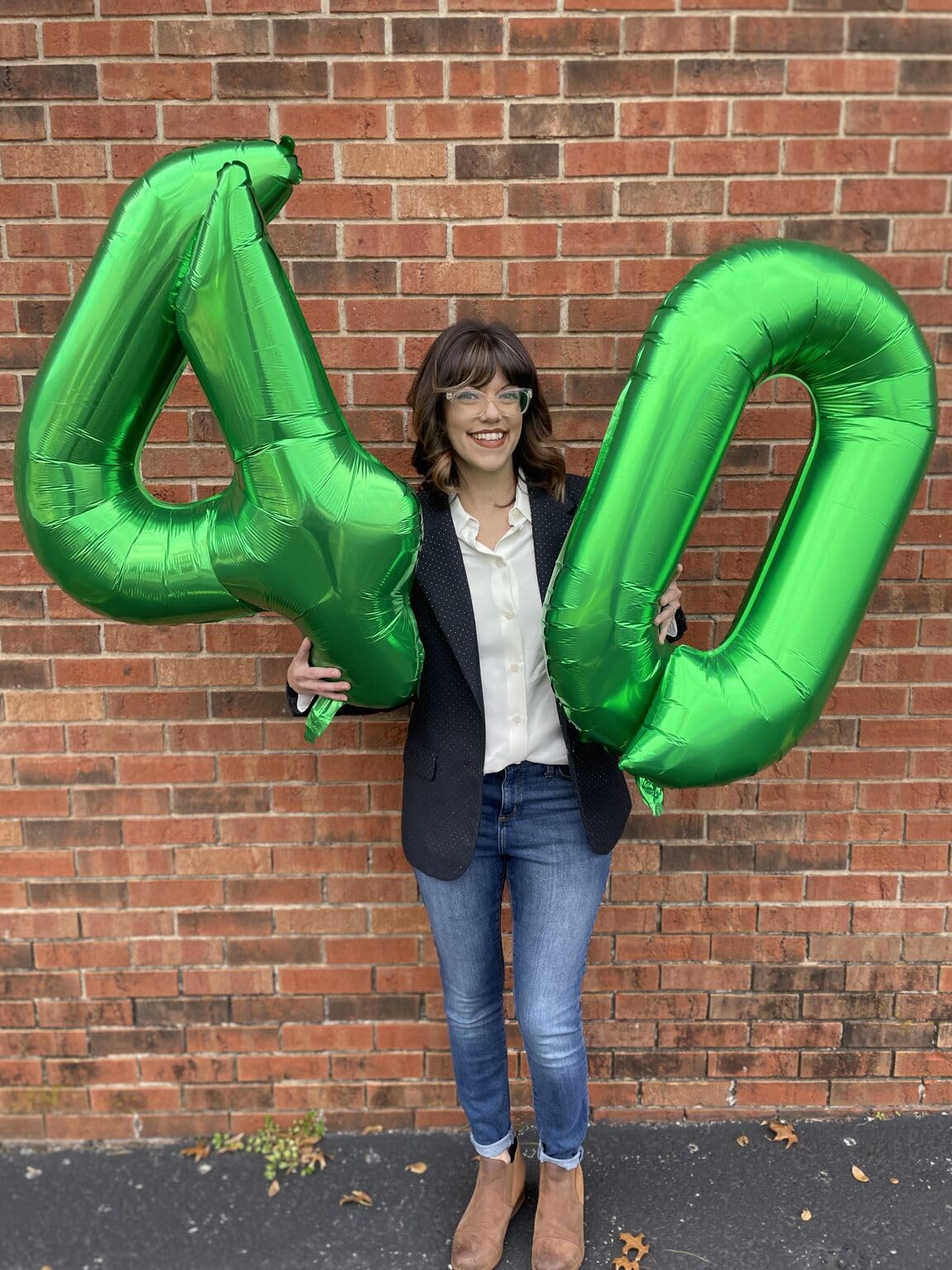 IWERP Reusable foil balloon in green adds eco-friendly flair.