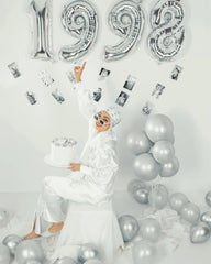 IWERP reuse-friendly number balloon foil 8 to save on future parties.