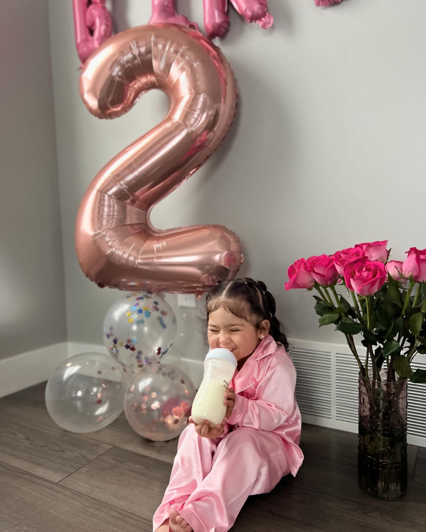 IWERP rose gold 60th birthday decor adds elegance to celebrations.