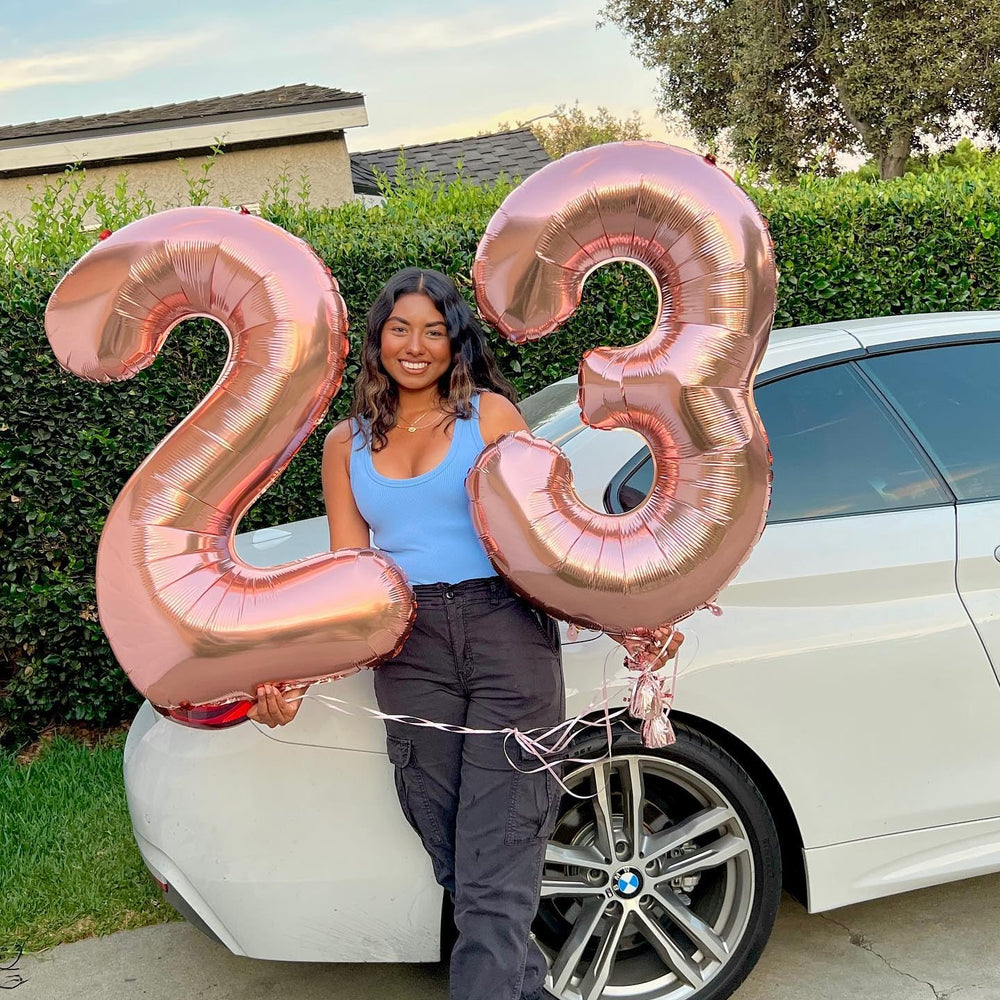 IWERP rose gold 6th birthday balloon adds an elegant entrance display.
