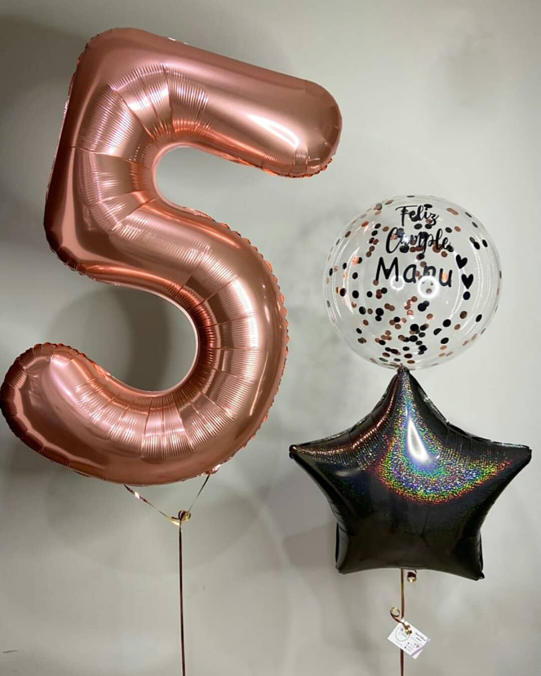IWERP rose gold balloon entrance decor adds elegant shimmer.